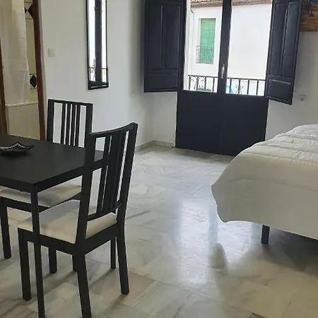Casa Morena Mia Aparthotel *